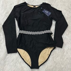Cabana life black Daniel belted unisuit size large new with tag